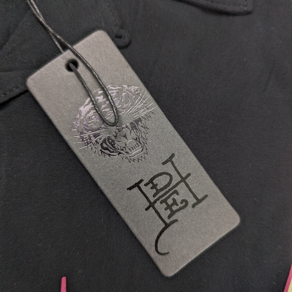 Ed Hardy Tattoo Shirt Mens L Fire Heart Black Pink Flames Collar Button Camp NWT - Picture 5 of 10